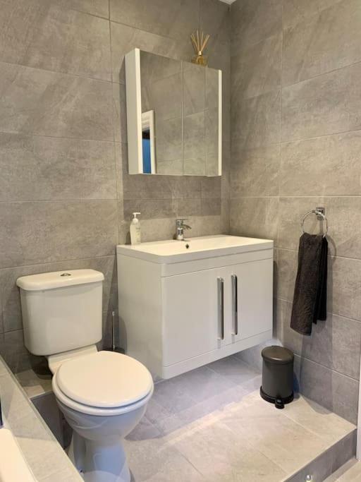 Renovated Miner'S Cottage - Family & Dog Friendly Abertillery Εξωτερικό φωτογραφία