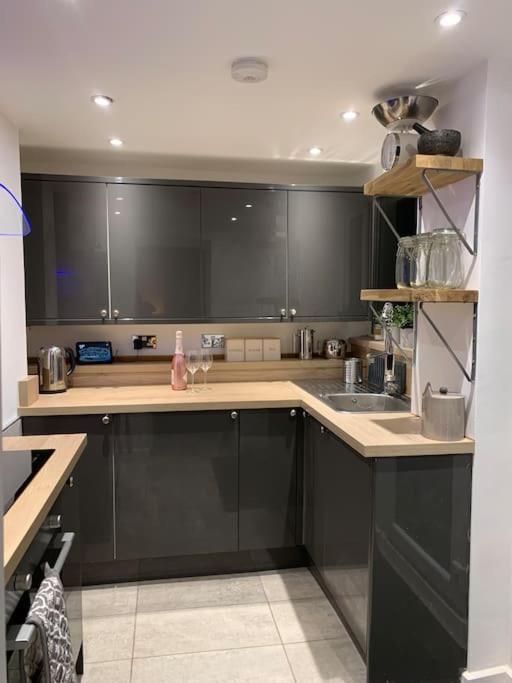 Renovated Miner'S Cottage - Family & Dog Friendly Abertillery Εξωτερικό φωτογραφία