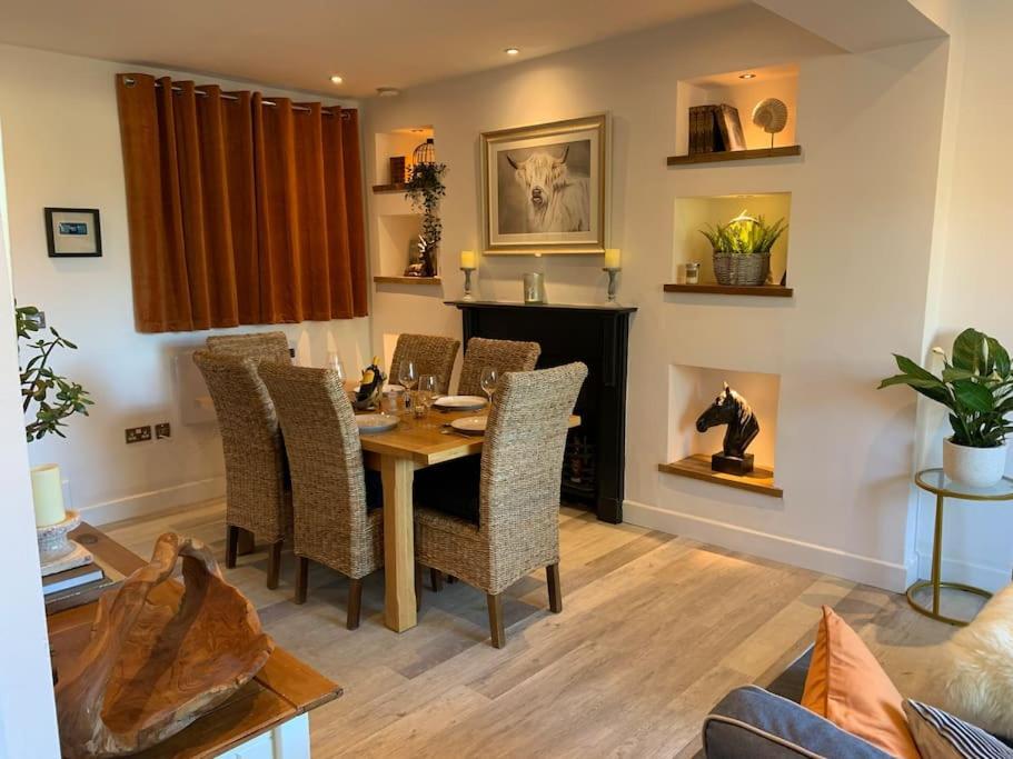 Renovated Miner'S Cottage - Family & Dog Friendly Abertillery Εξωτερικό φωτογραφία